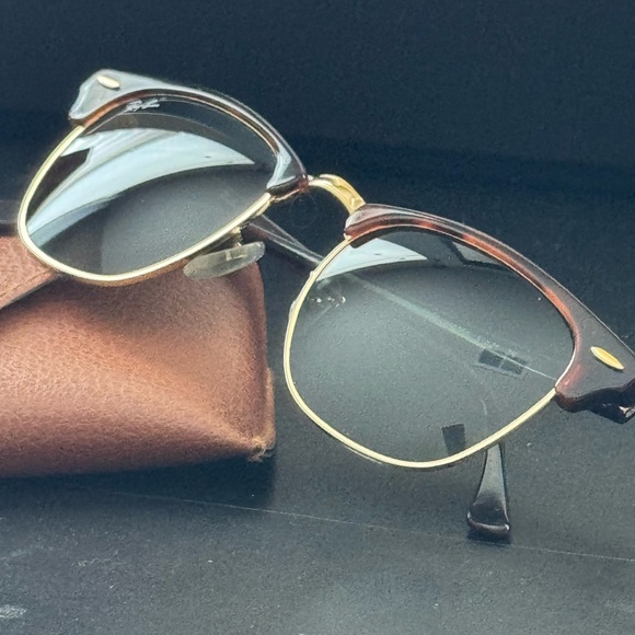 Ray-Ban Clubmaster Sunnies - Picture 9 of 11